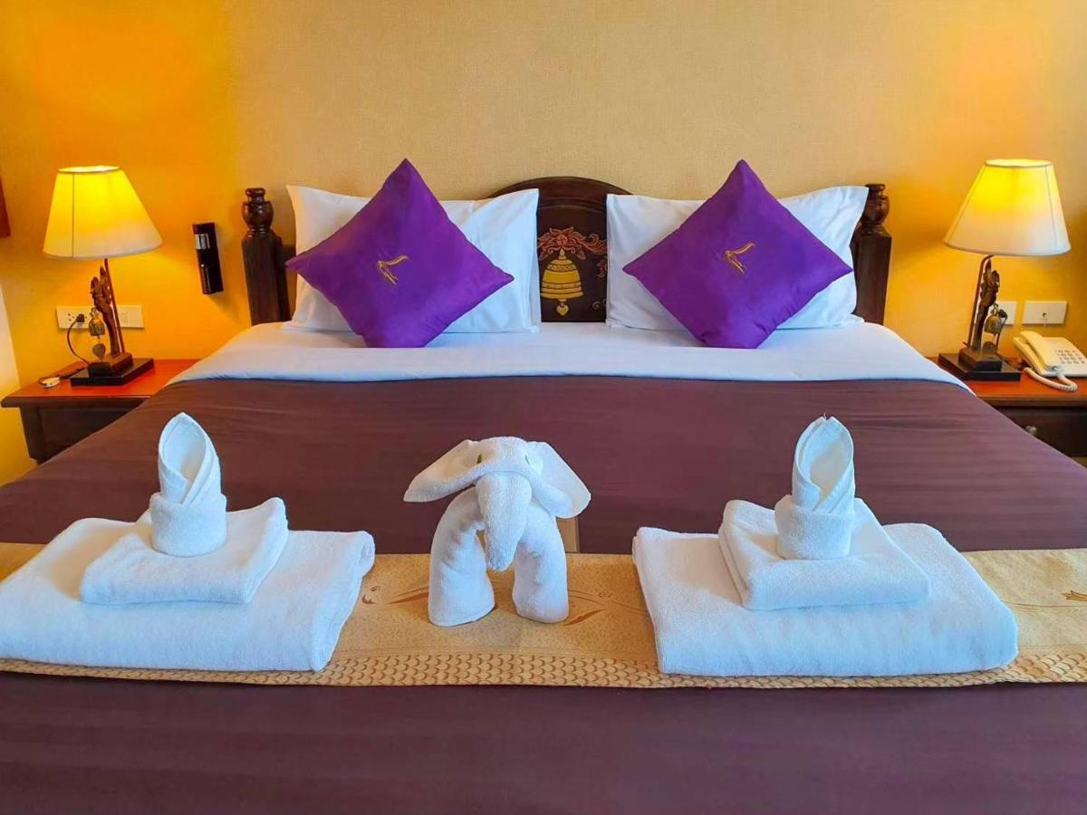 Goldenbell Hotel Chiangmai Chiang Mai Extérieur photo
