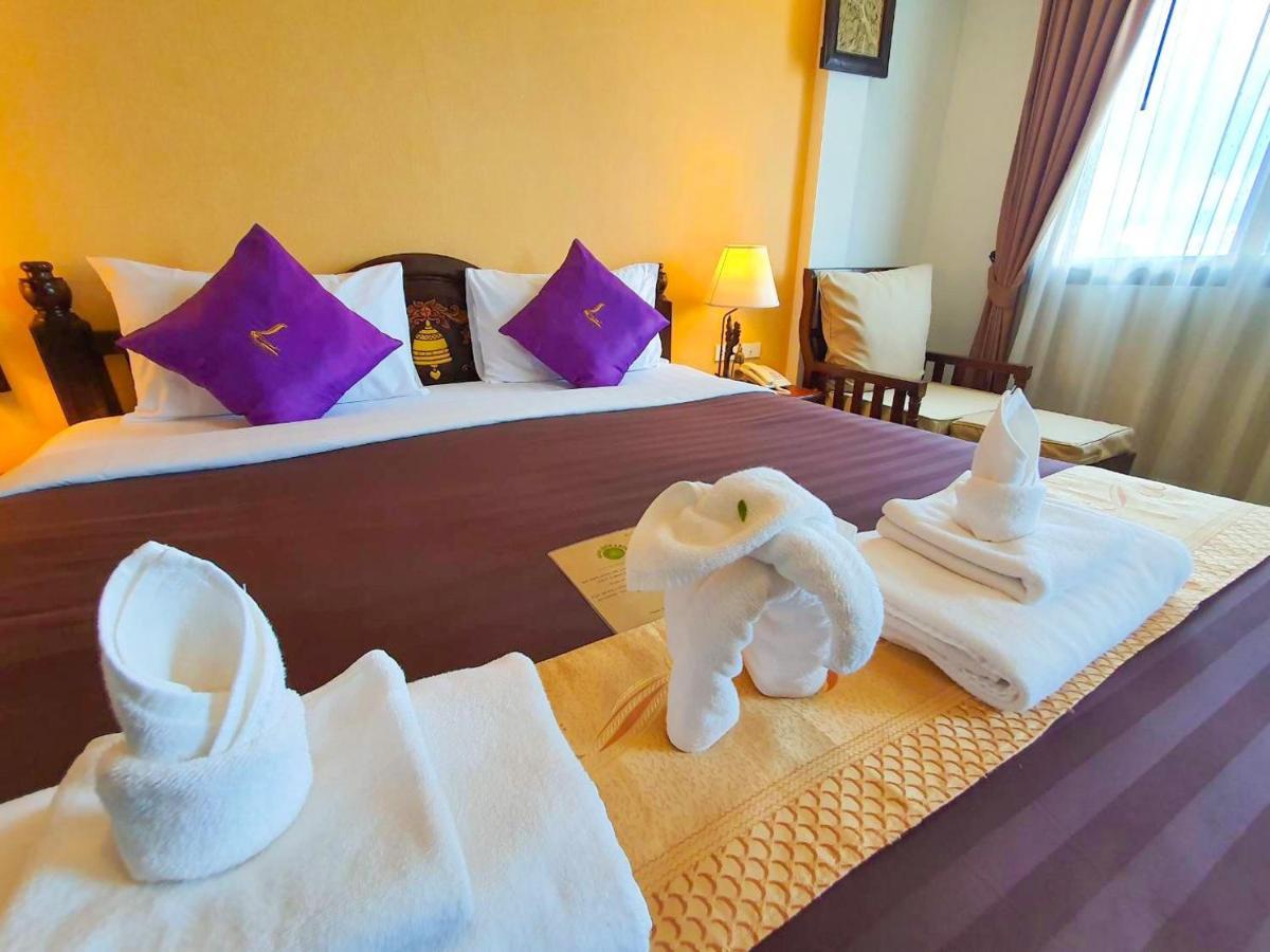Goldenbell Hotel Chiangmai Chiang Mai Extérieur photo