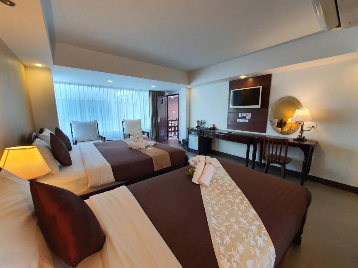 Goldenbell Hotel Chiangmai Chiang Mai Extérieur photo