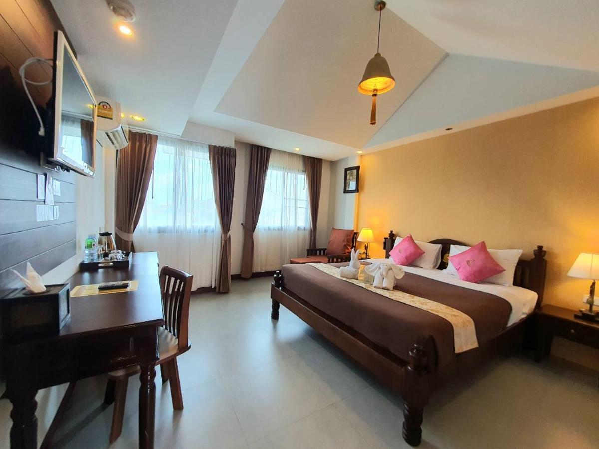 Goldenbell Hotel Chiangmai Chiang Mai Extérieur photo