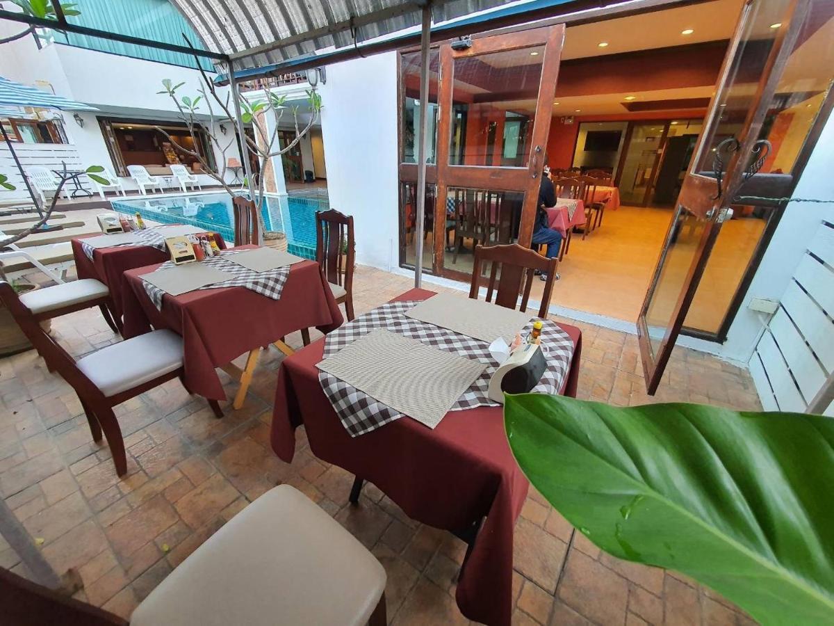 Goldenbell Hotel Chiangmai Chiang Mai Extérieur photo