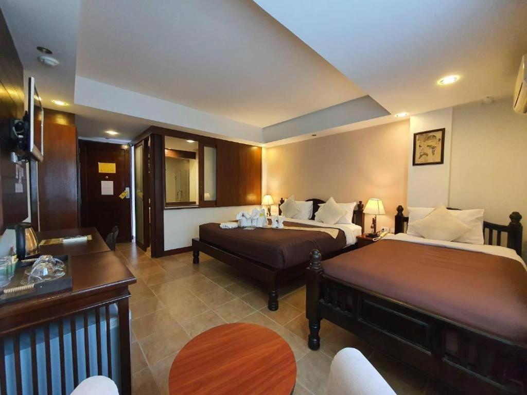 Goldenbell Hotel Chiangmai Chiang Mai Extérieur photo