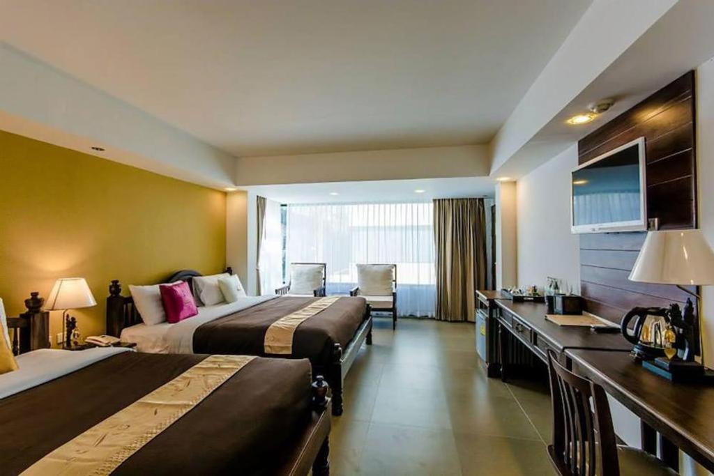 Goldenbell Hotel Chiangmai Chiang Mai Extérieur photo